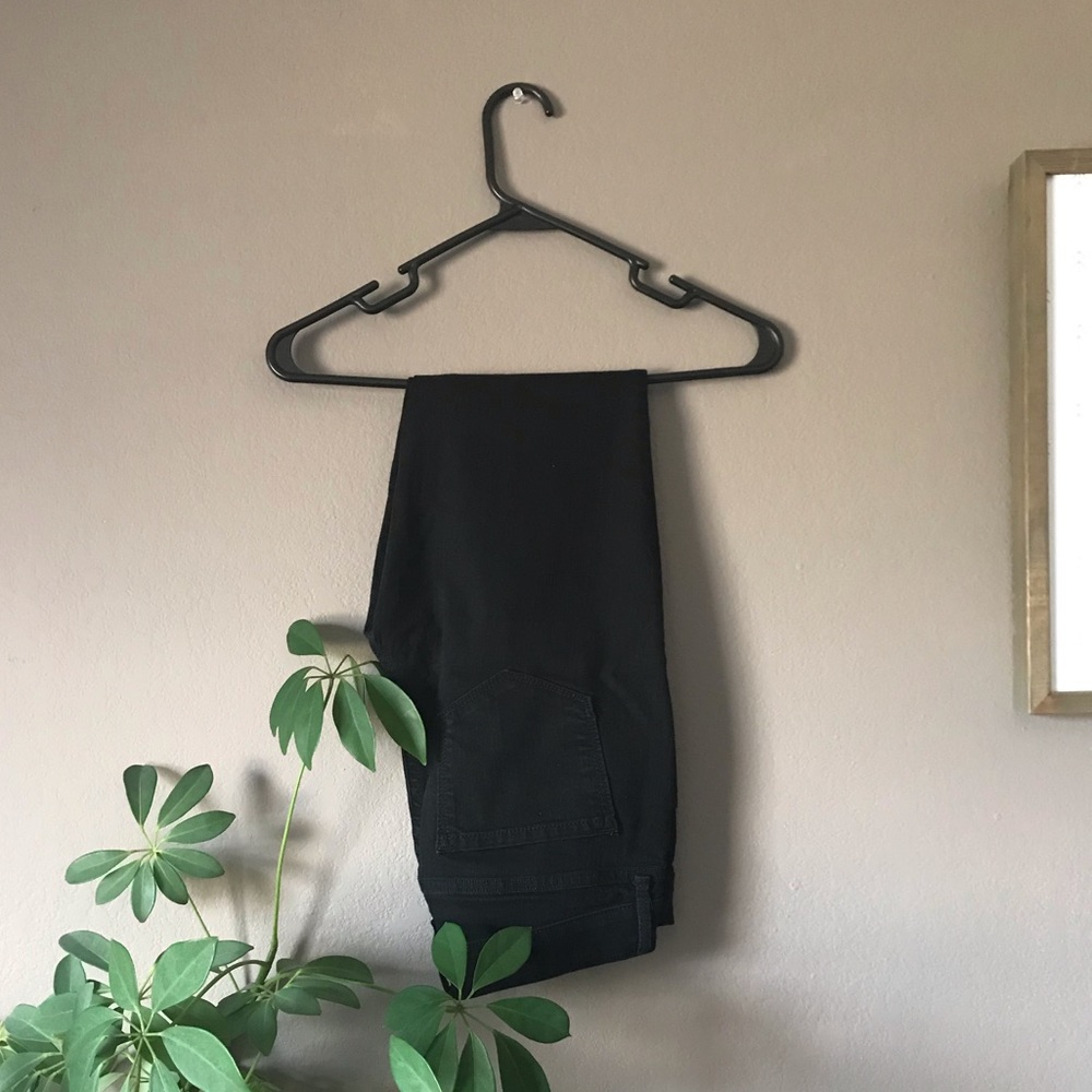 Black Skinny Jeans